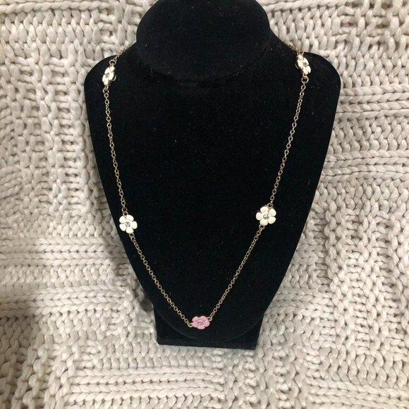 Gold-tone flapper necklace pink white daisy flowers long Fairycore Cottagecore - Picture 3 of 3